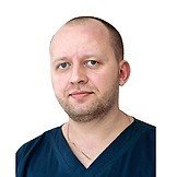 Врач Алдабаев Роман Олегович