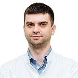 Врач Ипполитов Олег Андреевич