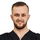 Врач Лазарев Денис Васильевич