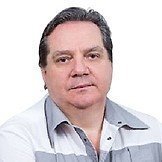 Врач Воротников Геннадий Дмитриевич