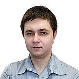 Врач Зверев Роман Владимирович